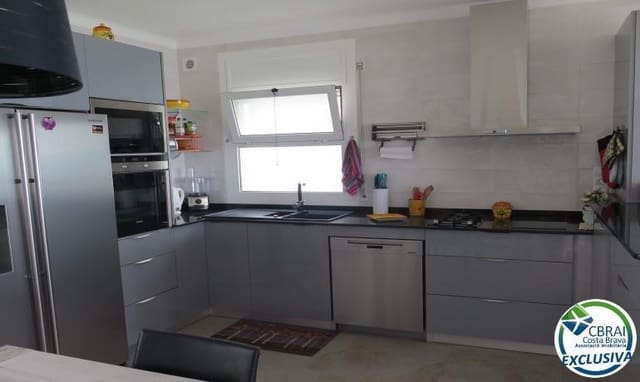 3 soverom Villa til salgs i El Mas Fumats, Roses med svømmebasseng - € 549 000 (Ref: 9343778)