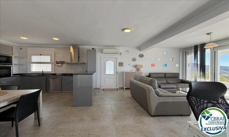 3 bedroom Villa for sale in El Mas Fumats with pool - € 549,000 (Ref: 9343778)