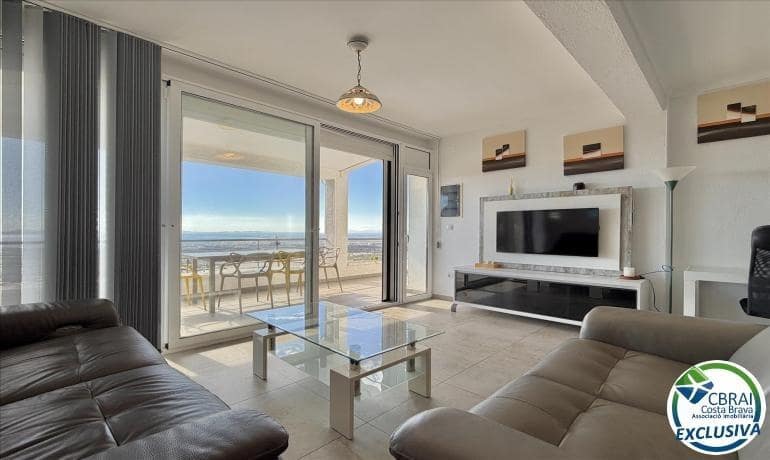 3 bedroom Villa for sale in El Mas Fumats with pool - € 549,000 (Ref: 9343778)