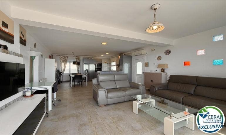 3 bedroom Villa for sale in El Mas Fumats with pool - € 549,000 (Ref: 9343778)
