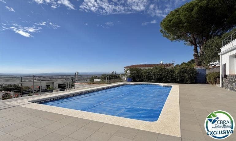 3 bedroom Villa for sale in El Mas Fumats with pool - € 549,000 (Ref: 9343778)