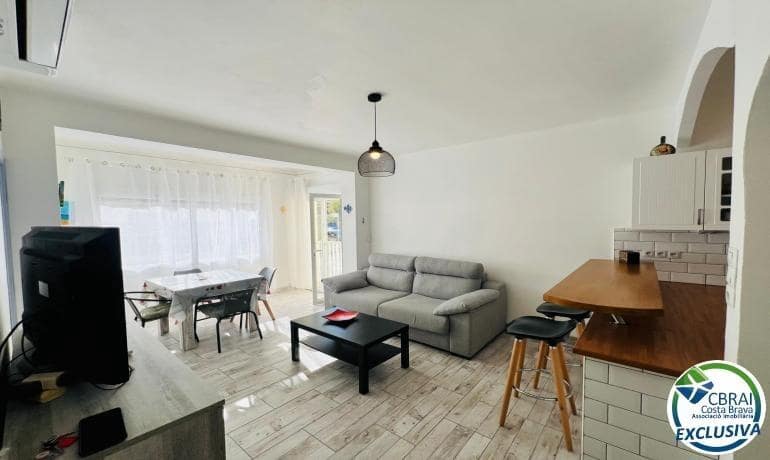 2 sovrum Lägenhet till salu i Roses - 219 000 € (Ref: 9349458)