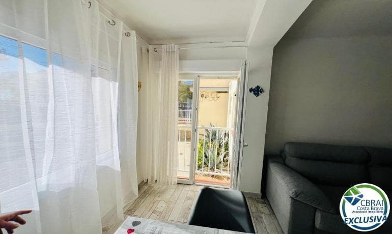 2 sovrum Lägenhet till salu i Roses - 219 000 € (Ref: 9349458)