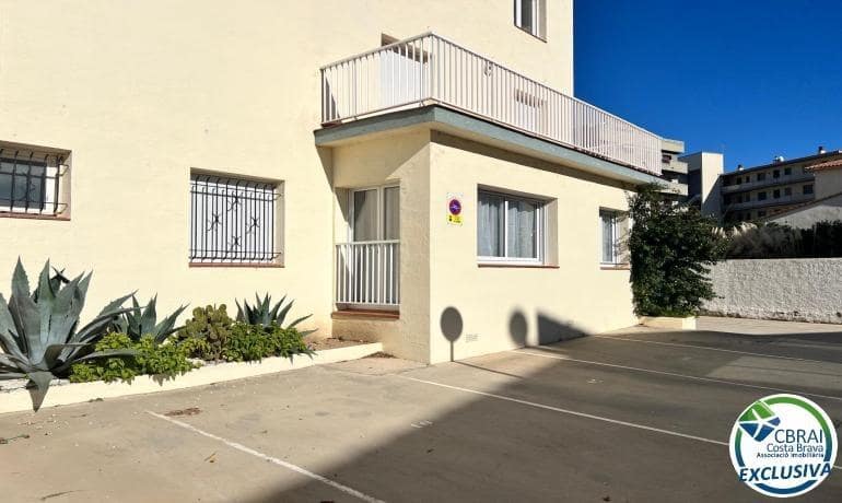 2 sovrum Lägenhet till salu i Roses - 219 000 € (Ref: 9349458)