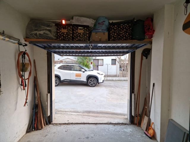 Garage for rent in Santa Margarida, Roses - € 110 (Ref: 9353549)