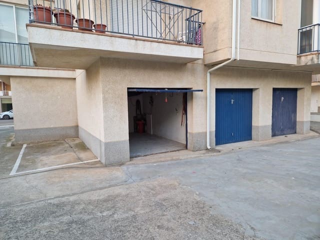 Garage for rent in Santa Margarida, Roses - € 110 (Ref: 9353549)