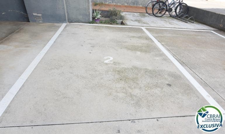 2 bedroom Apartment for sale in Roses - € 220,000 (Ref: 9362563)