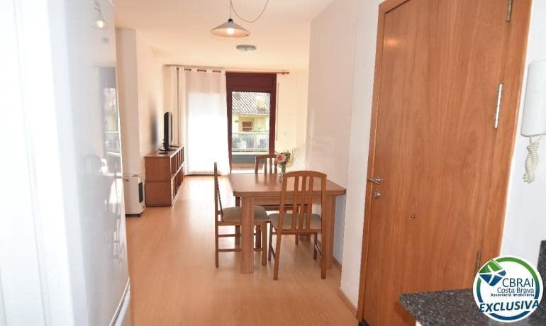 2 slaapkamer Appartement te koop in Roses - € 220.000 (Ref: 9362563)