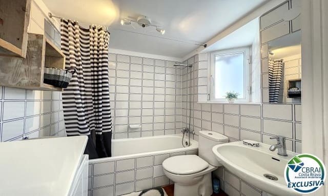 1 slaapkamer Appartement te koop in Empuriabrava, Castelló d'Empúries - € 134.000 (Ref: 9376761)