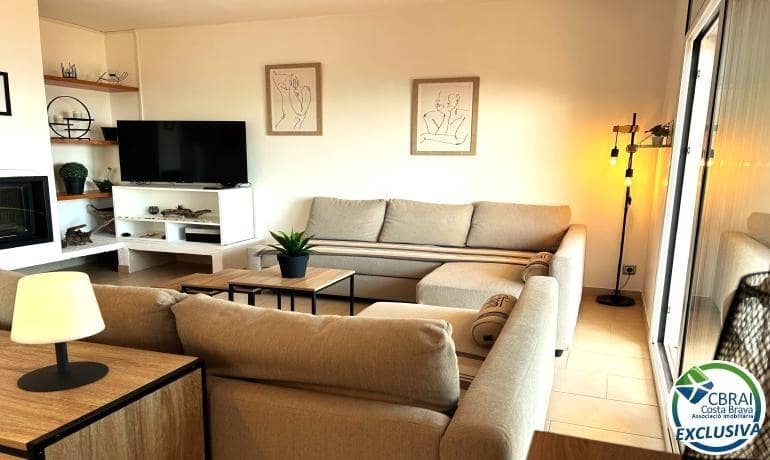 3 soveværelse Lejlighed til salg i Llanca - € 320.000 (Ref: 9382769)