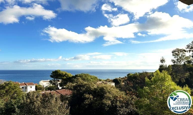 3 soveværelse Lejlighed til salg i Llanca - € 320.000 (Ref: 9382769)