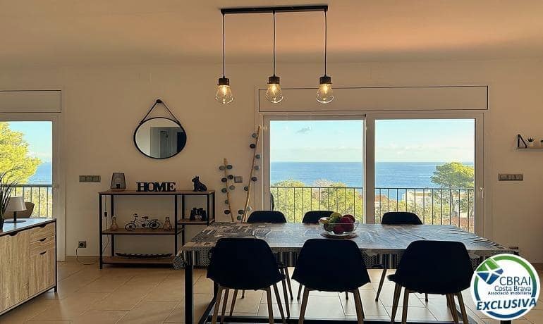 3 bedroom Apartment for sale in Llanca - € 320,000 (Ref: 9382769)