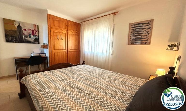 3 bedroom Apartment for sale in Llanca - € 320,000 (Ref: 9382769)