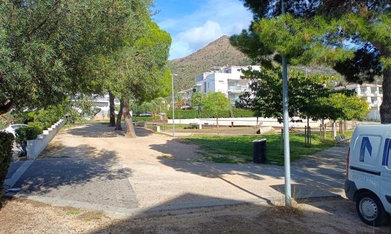 2 bedroom Apartment for sale in Roses with pool - € 169,000 (Ref: 9387815)