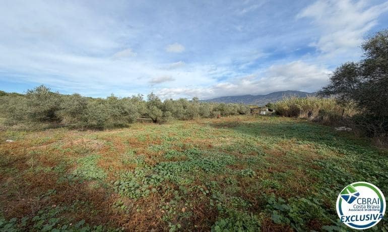 Grond te koop in Roses - € 110.000 (Ref: 9387817)