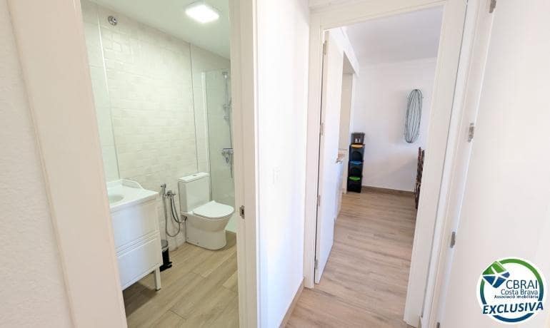 2 bedroom Apartment for sale in Empuriabrava - € 255,000 (Ref: 9398443)