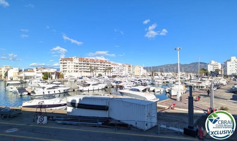 2 bedroom Apartment for sale in Empuriabrava - € 255,000 (Ref: 9398443)