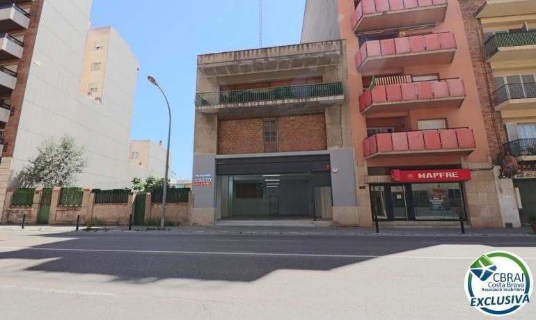 Commercieel te koop in Figueres - € 135.000 (Ref: 9408047)