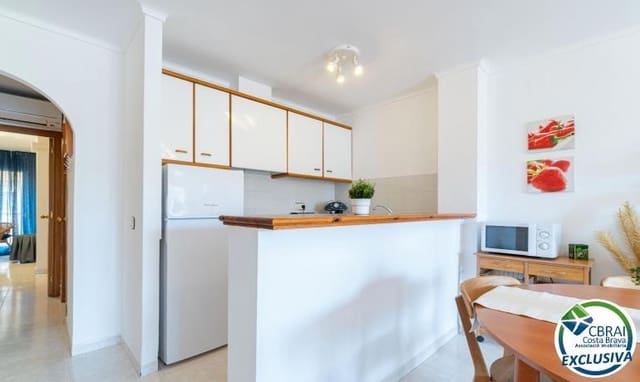 2 slaapkamer Appartement te koop in Empuriabrava, Castelló d'Empúries met zwembad - € 195.000 (Ref: 9419634)