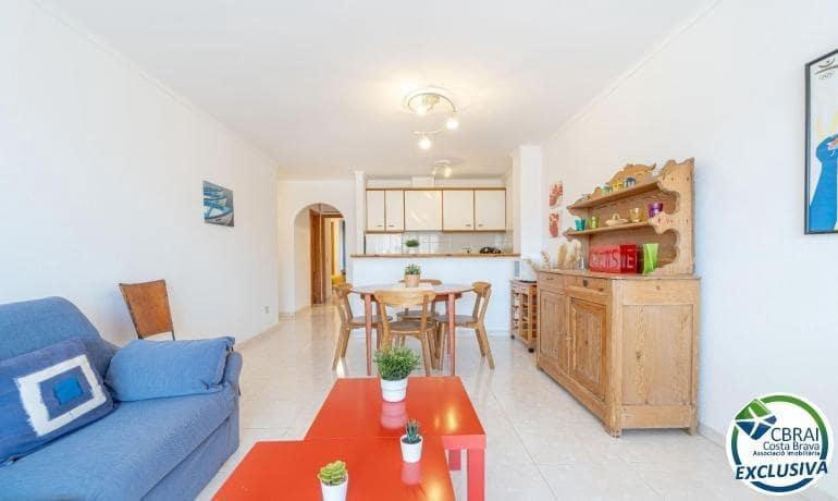 2 makuuhuone Huoneisto myytävänä paikassa Empuriabrava mukana uima-altaan - 195 000 € (Ref: 9419634)