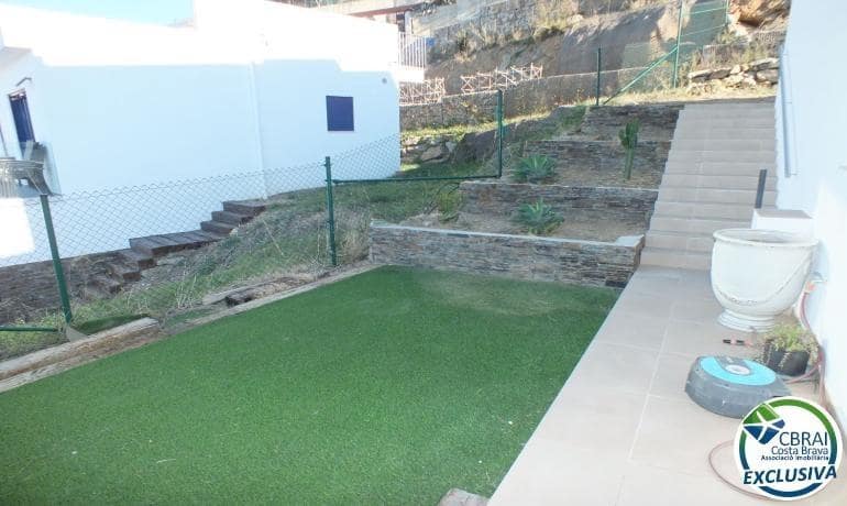 3 bedroom Apartment for sale in Roses with pool garage - € 1,700,000 (Ref: 9424472)