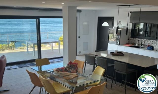 3 chambre Appartement à vendre à Roses avec piscine garage - 1 700 000 € (Ref: 9424472)