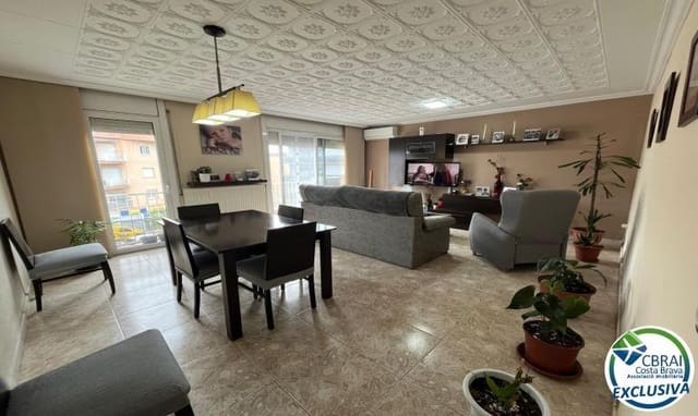 Apartamento de 4 habitaciones en Roses en venta - 199.500 € (Ref: 9433348)