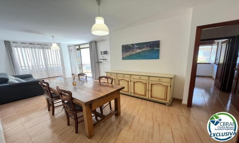 3 bedroom Apartment for sale in Roses - € 258,000 (Ref: 9433349)