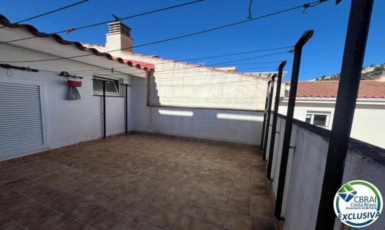 3 bedroom Apartment for sale in Roses - € 258,000 (Ref: 9433349)