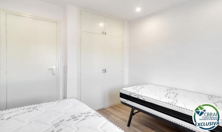 3 chambre Appartement à vendre à Roses avec piscine - 215 000 € (Ref: 9433350)