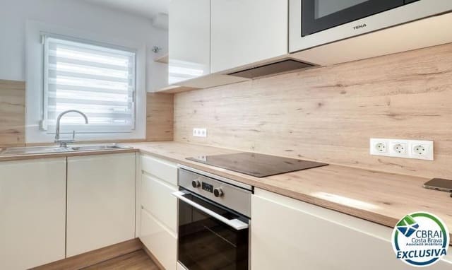 3 chambre Appartement à vendre à Roses avec piscine - 215 000 € (Ref: 9433350)