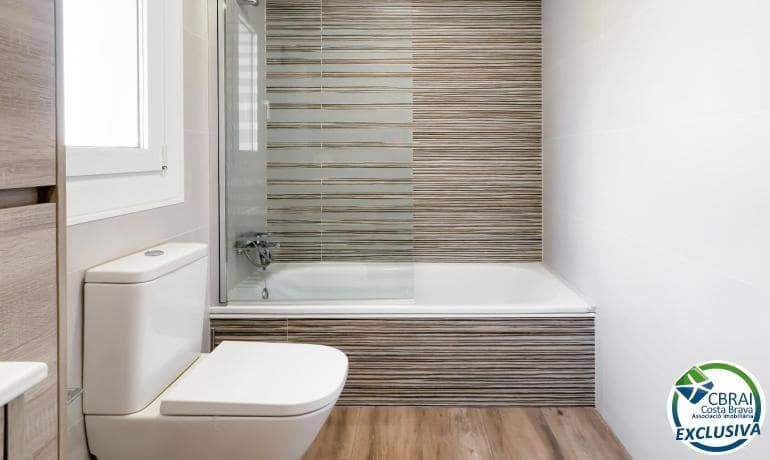 3 chambre Appartement à vendre à Roses avec piscine - 215 000 € (Ref: 9433350)