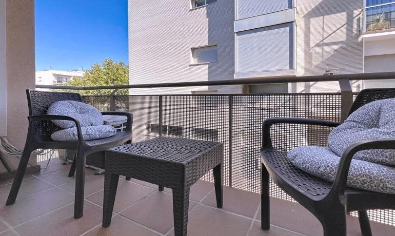 2 bedroom Apartment for sale in Roses - € 185,000 (Ref: 9440012)