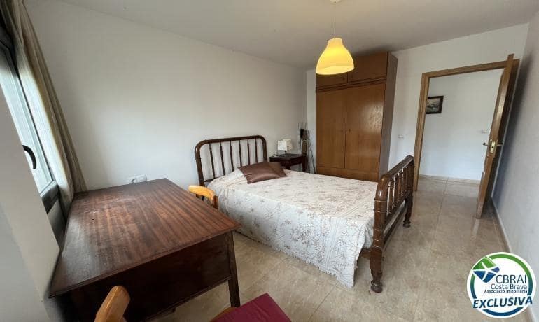 3 bedroom Apartment for sale in Roses - € 287,000 (Ref: 9440013)