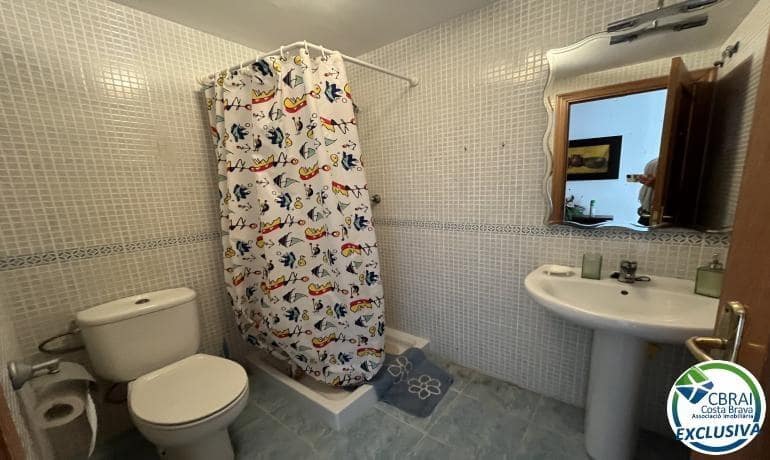 3 bedroom Apartment for sale in Roses - € 287,000 (Ref: 9440013)