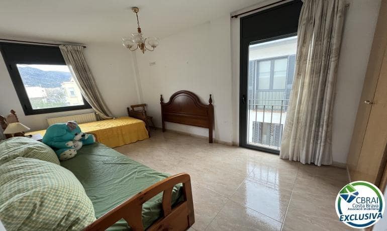 3 bedroom Apartment for sale in Roses - € 287,000 (Ref: 9440013)