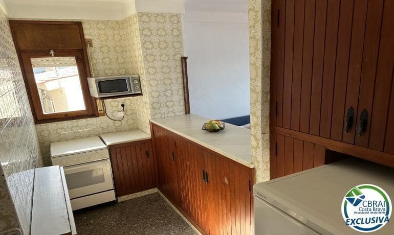 1 bedroom Apartment for sale in Roses with garage - € 255,000 (Ref: 9440014)