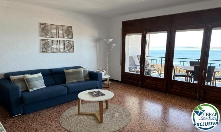 1 bedroom Apartment for sale in Roses with garage - € 255,000 (Ref: 9440014)