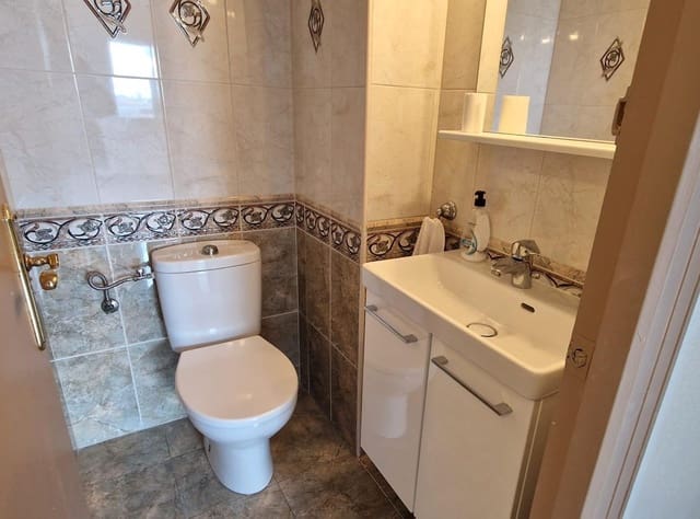 Appartement de 4 chambres à louer à Figueres - 559 € (Ref: 9446241)