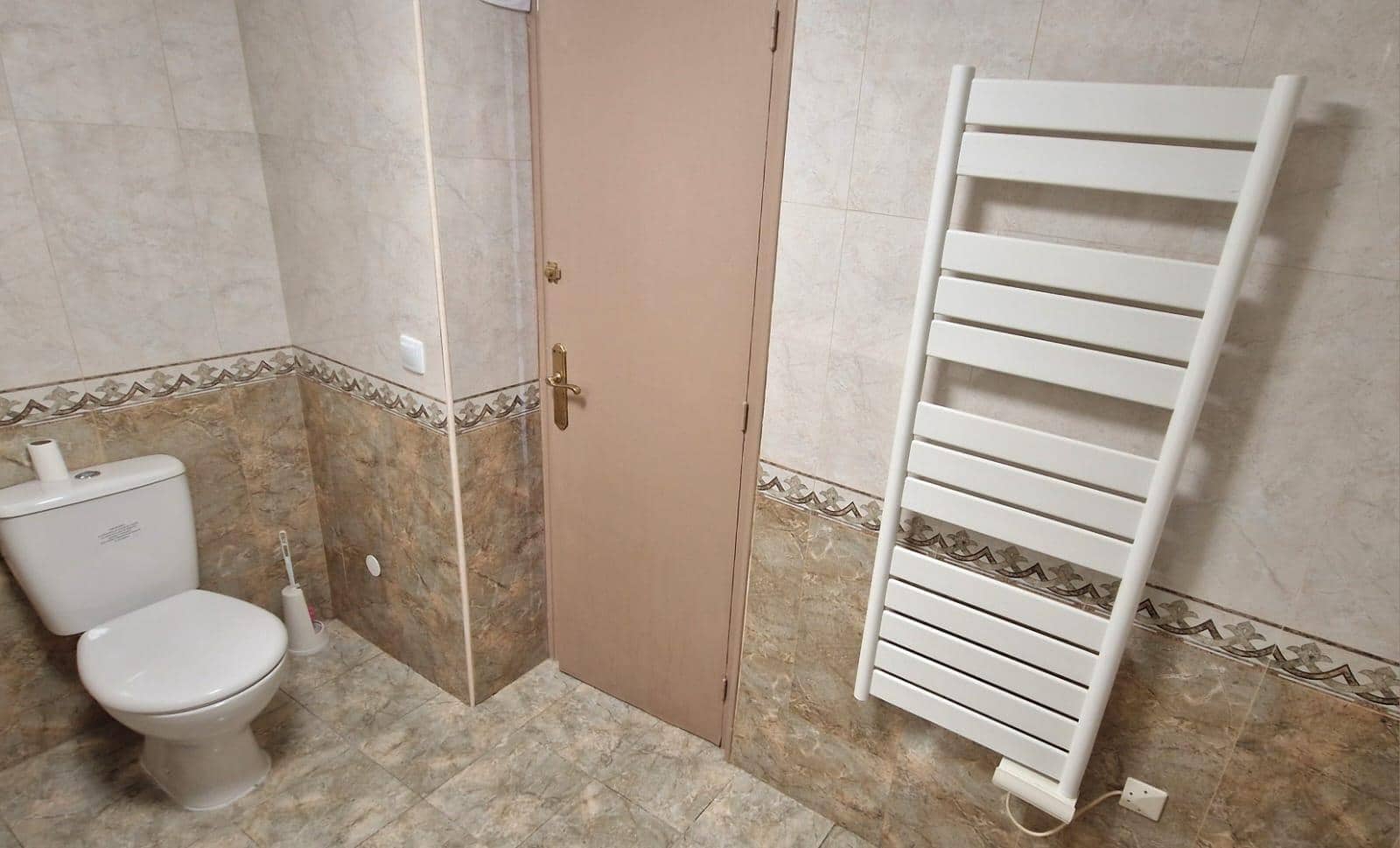 4 Zimmer Apartment zu vermieten in Figueres - 559 € (Ref: 9446241)