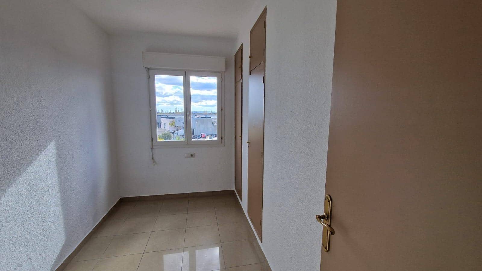 4 Zimmer Apartment zu vermieten in Figueres - 559 € (Ref: 9446241)