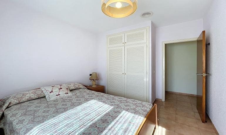 3 bedroom Apartment for sale in Roses - € 179,000 (Ref: 9446243)
