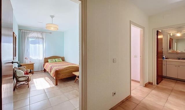 Apartamento de 3 habitaciones en Roses en venta - 179.000 € (Ref: 9446243)