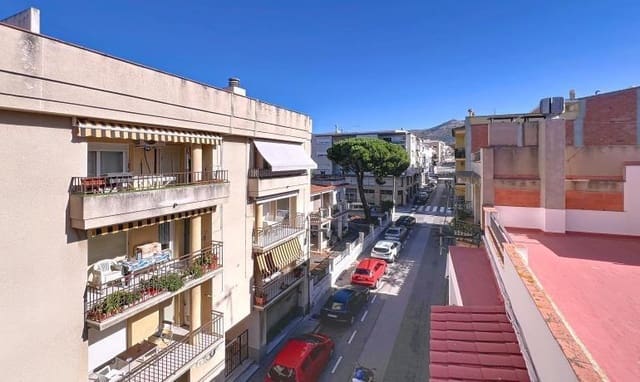 Apartamento de 3 habitaciones en Roses en venta - 179.000 € (Ref: 9446243)