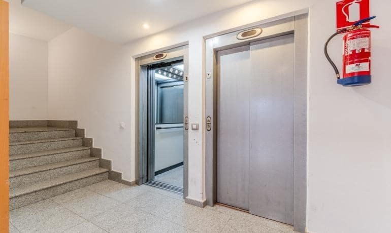 1 chambre Appartement à vendre à Roses - 169 000 € (Ref: 9452771)