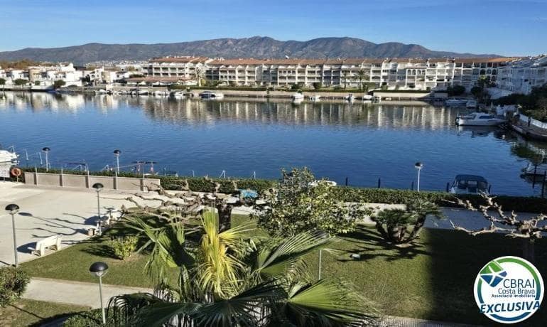 2 bedroom Apartment for sale in Empuriabrava with pool garage - € 249,000 (Ref: 9494528)