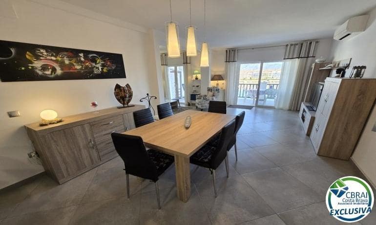 2 bedroom Apartment for sale in Empuriabrava with pool garage - € 249,000 (Ref: 9494528)