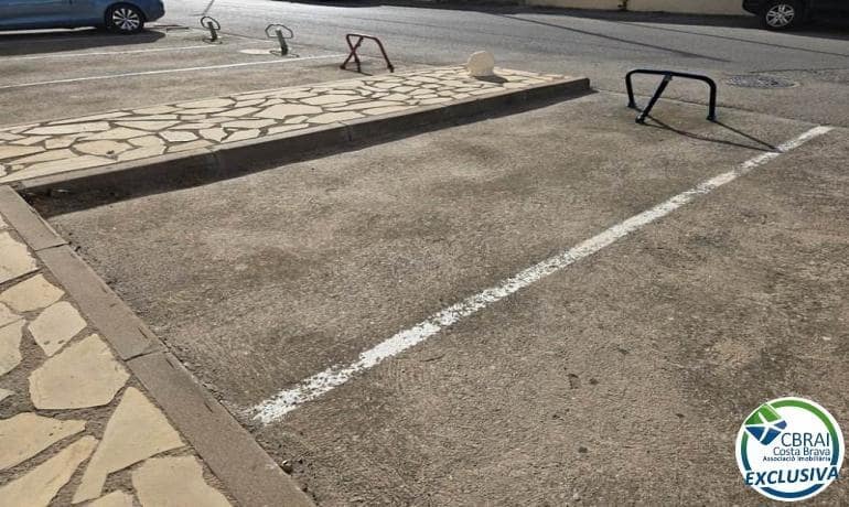 2 bedroom Apartment for sale in Empuriabrava with pool garage - € 249,000 (Ref: 9494528)