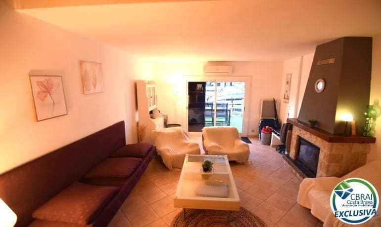 4 soveværelse Byhus til salg i Empuriabrava - € 500.000 (Ref: 9497135)