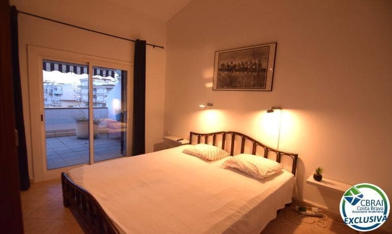 4 soveværelse Byhus til salg i Empuriabrava - € 500.000 (Ref: 9497135)